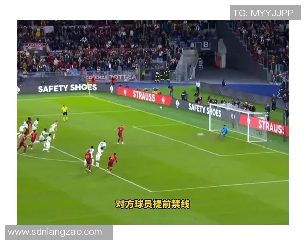 足球明星因违规行为被重罚的完整名单及背后故事揭秘