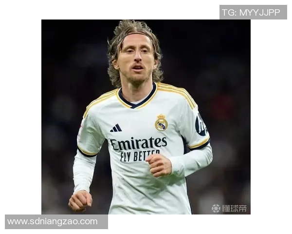 足球明星背后的商业帝国与他们的老板关系探讨